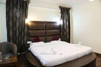 Hotel Naqash Residency, Srinagar 2